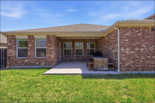 1860 Alamandine Avenue, Cross Roads, TX 76227