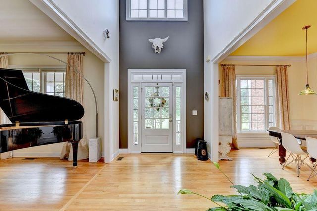 4825 Meadow Park Lane, Suwanee, GA 30024