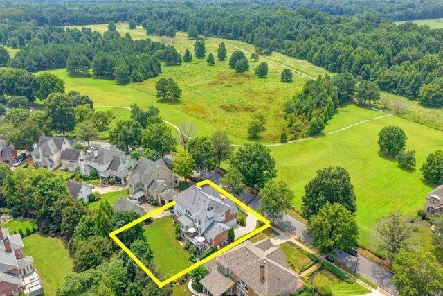 4825 Meadow Park Lane, Suwanee, GA 30024