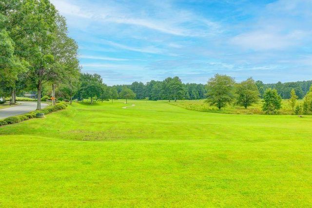 4825 Meadow Park Lane, Suwanee, GA 30024