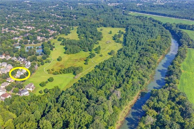 4825 Meadow Park Lane, Suwanee, GA 30024