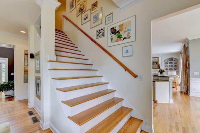4825 Meadow Park Lane, Suwanee, GA 30024