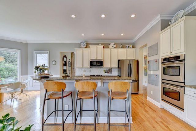 4825 Meadow Park Lane, Suwanee, GA 30024