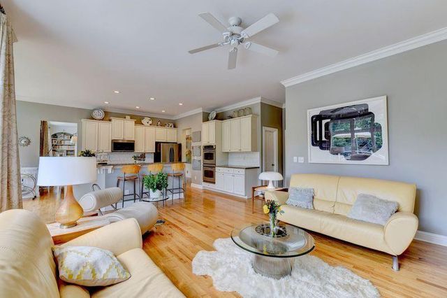 4825 Meadow Park Lane, Suwanee, GA 30024
