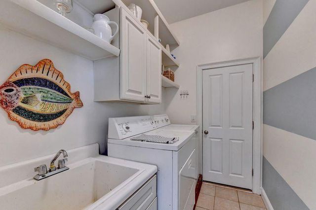 4825 Meadow Park Lane, Suwanee, GA 30024
