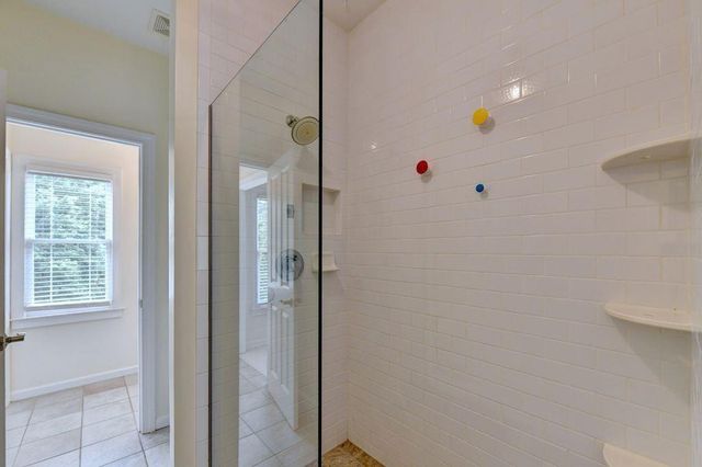 4825 Meadow Park Lane, Suwanee, GA 30024