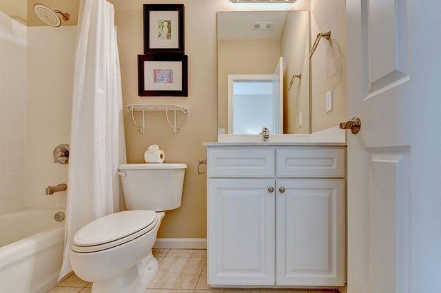 4825 Meadow Park Lane, Suwanee, GA 30024