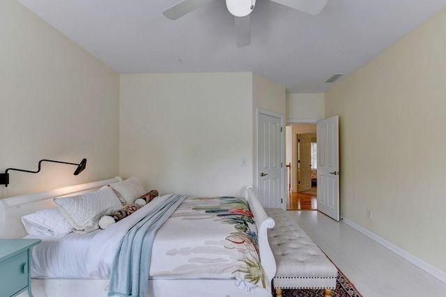 4825 Meadow Park Lane, Suwanee, GA 30024