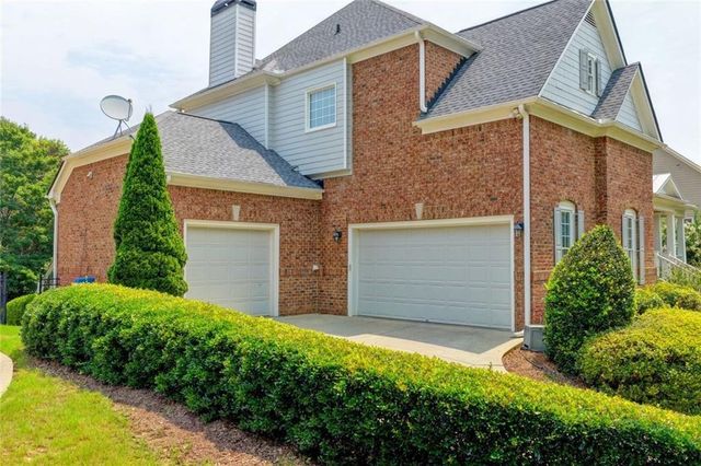 4825 Meadow Park Lane, Suwanee, GA 30024