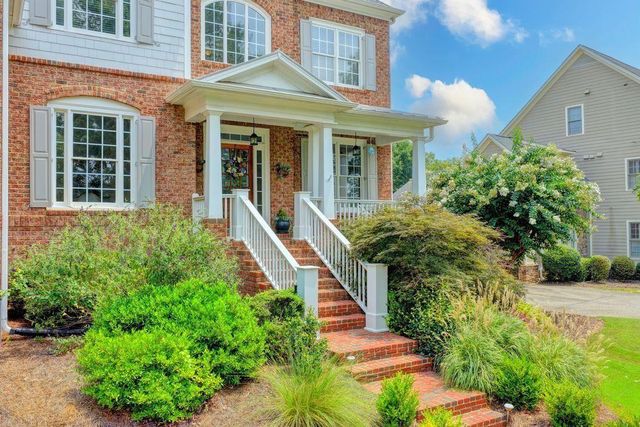 4825 Meadow Park Lane, Suwanee, GA 30024