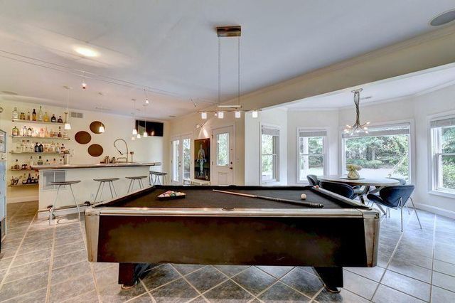 4825 Meadow Park Lane, Suwanee, GA 30024