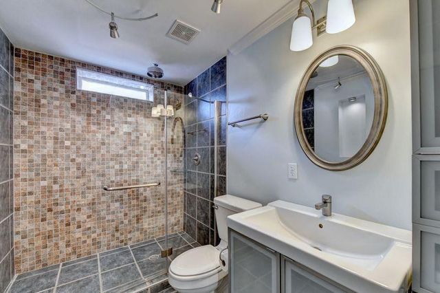 4825 Meadow Park Lane, Suwanee, GA 30024