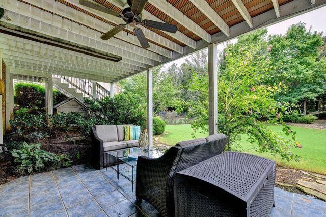 4825 Meadow Park Lane, Suwanee, GA 30024