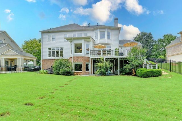 4825 Meadow Park Lane, Suwanee, GA 30024