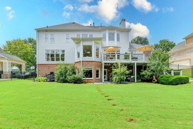 4825 Meadow Park Lane, Suwanee, GA 30024