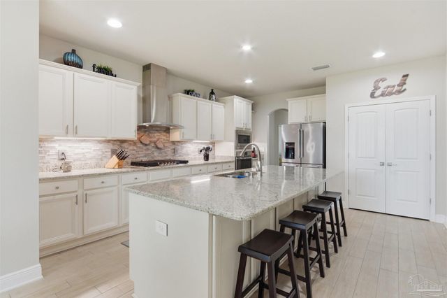 2677 Tulip Hill Rd, Pace, FL 32571