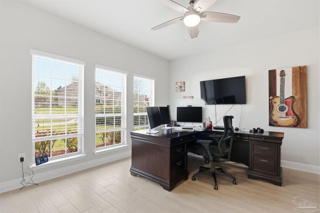 2677 Tulip Hill Rd, Pace, FL 32571