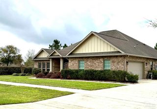 2677 Tulip Hill Rd, Pace, FL 32571