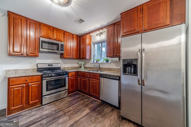 30 Saratoga Drive, Lawrenceville, GA 30044