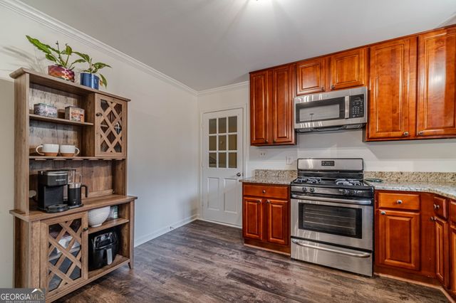 30 Saratoga Drive, Lawrenceville, GA 30044