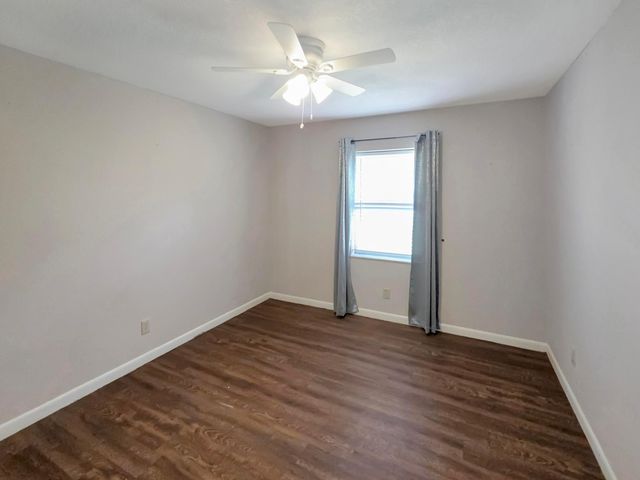 801 W WEATHERBEE Road, Fort Pierce, FL 34982