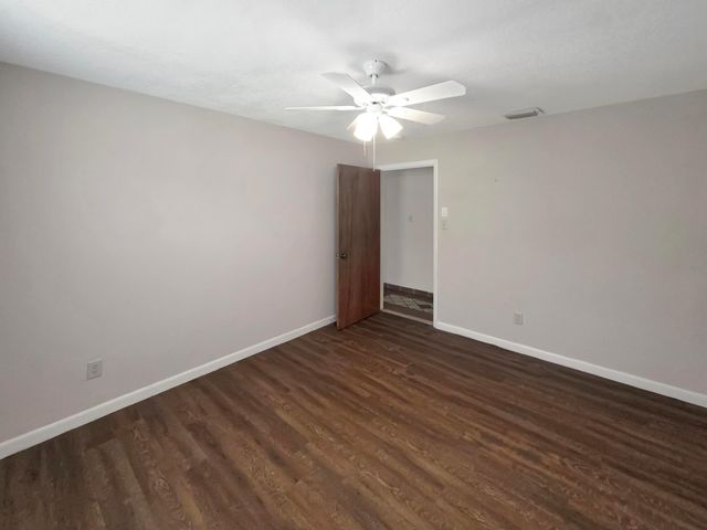 801 W WEATHERBEE Road, Fort Pierce, FL 34982