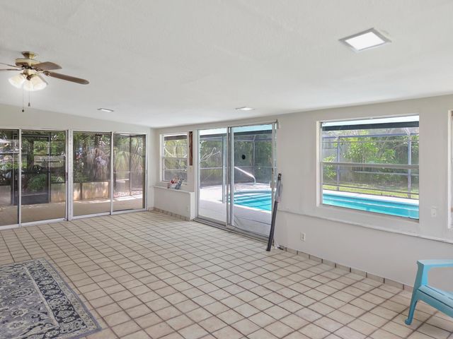 801 W WEATHERBEE Road, Fort Pierce, FL 34982