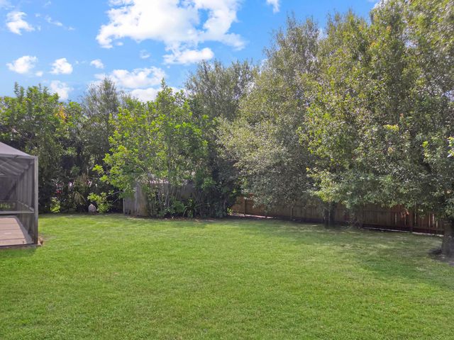 801 W WEATHERBEE Road, Fort Pierce, FL 34982