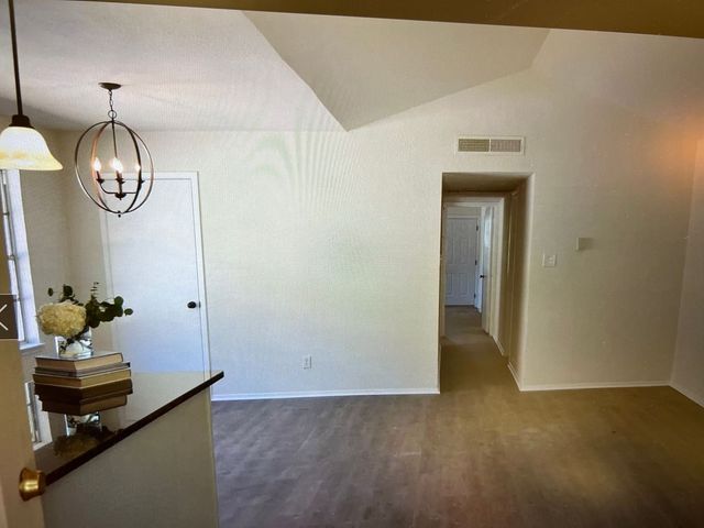 2701 Livingston Avenue, Fort Worth, TX 76110