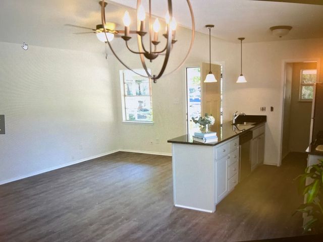 2701 Livingston Avenue, Fort Worth, TX 76110