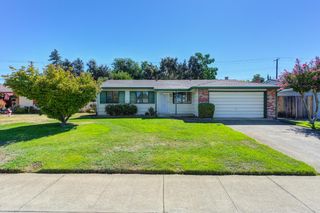 2525 La Cumbra Cir, Rancho Cordova, CA 95670