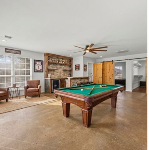 6060 Park View Drive, Midlothian, TX 76065