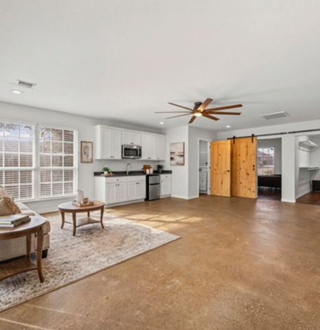 6060 Park View Drive, Midlothian, TX 76065