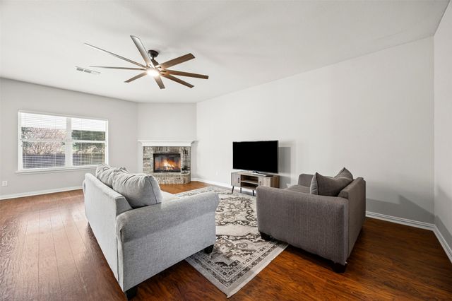 6060 Park View Drive, Midlothian, TX 76065