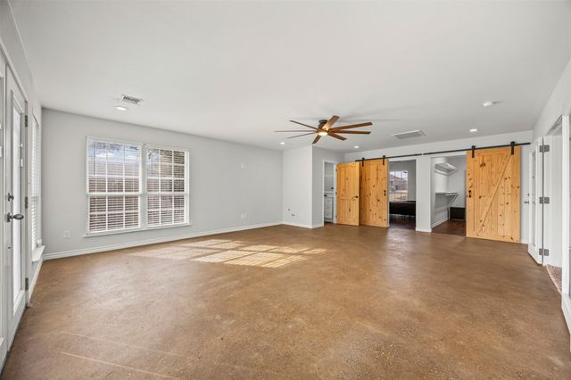 6060 Park View Drive, Midlothian, TX 76065