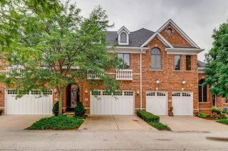 347 Arbor Glen Boulevard, Schaumburg, IL 60195