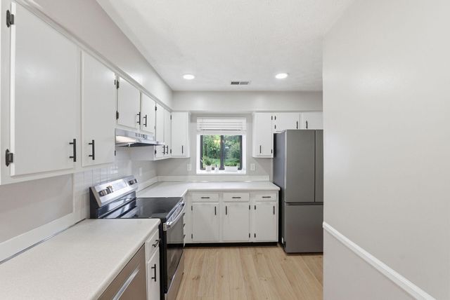 500 Laketower Drive 63, Lexington, KY 40502