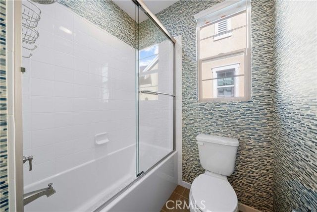 105 newall, Irvine, CA 92618