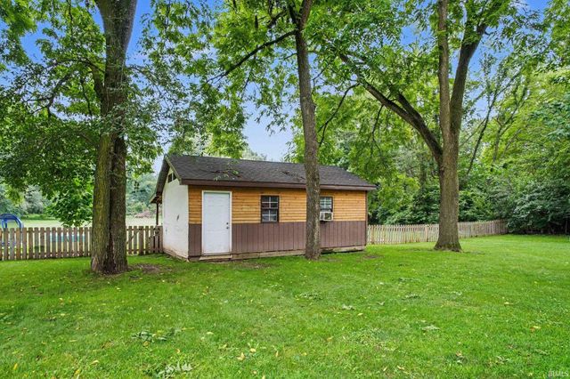 58489 County Road 9, Elkhart, IN 46517