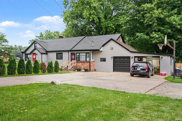 58489 County Road 9, Elkhart, IN 46517