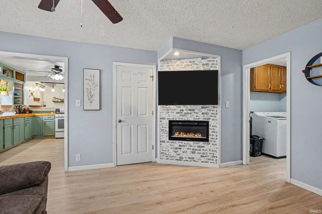 58489 County Road 9, Elkhart, IN 46517