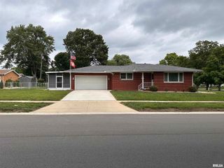 2309 Griffiths Avenue, Springfield, IL 62702