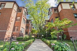 815 Lake Street 3N, Oak Park, IL 60301