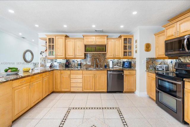 17122 SW 156th Court, Miami, FL 33187
