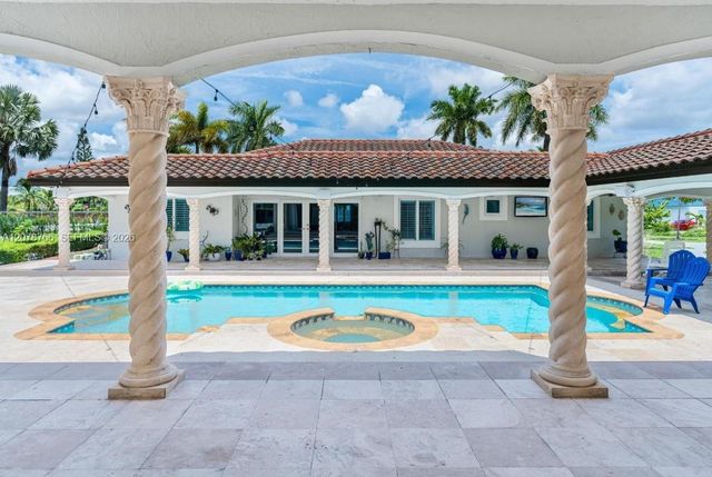 17122 SW 156th Court, Miami, FL 33187