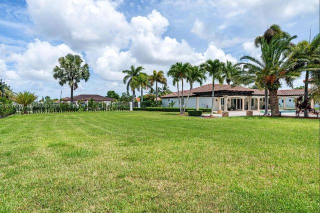 17122 SW 156th Court, Miami, FL 33187