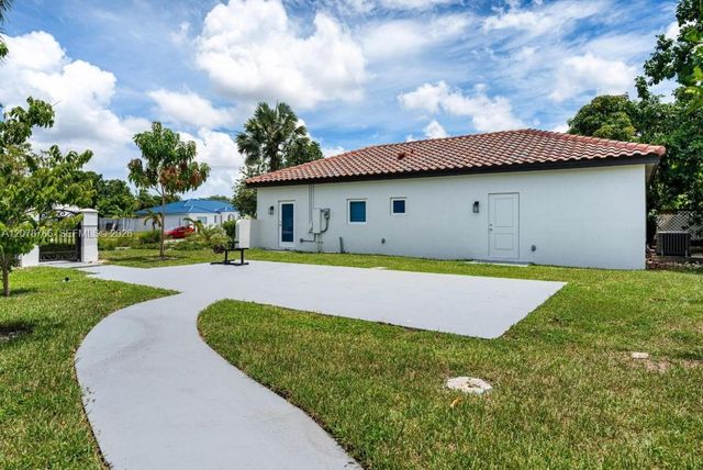 17122 SW 156th Court, Miami, FL 33187