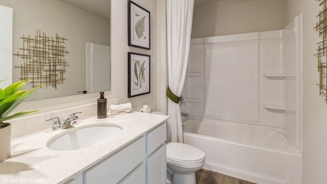302 39th Street SW, Altoona, IA 50009