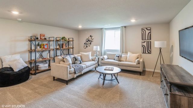 302 39th Street SW, Altoona, IA 50009