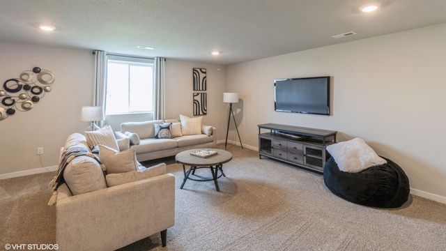 302 39th Street SW, Altoona, IA 50009